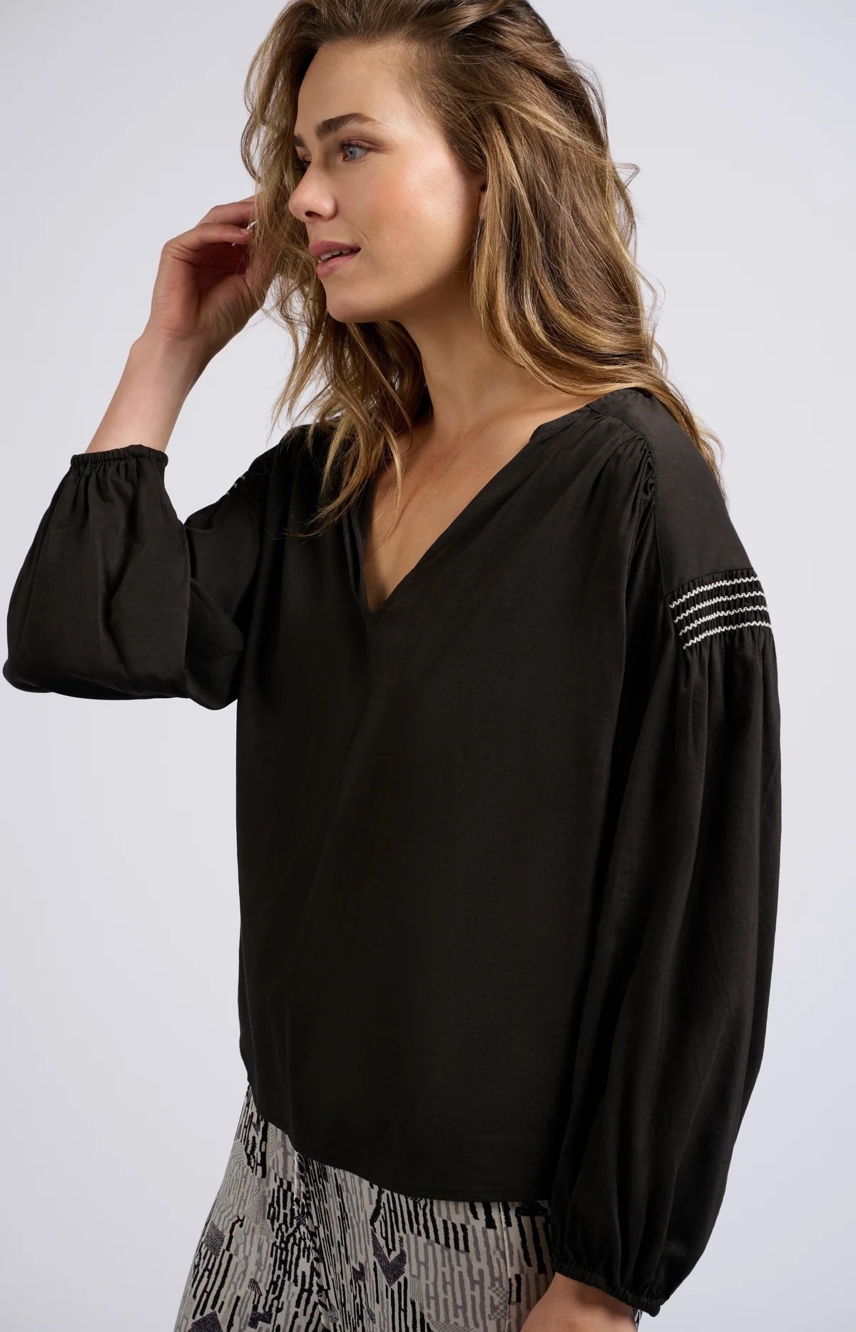 Top 01-701191-406 Licorice Black Yaya