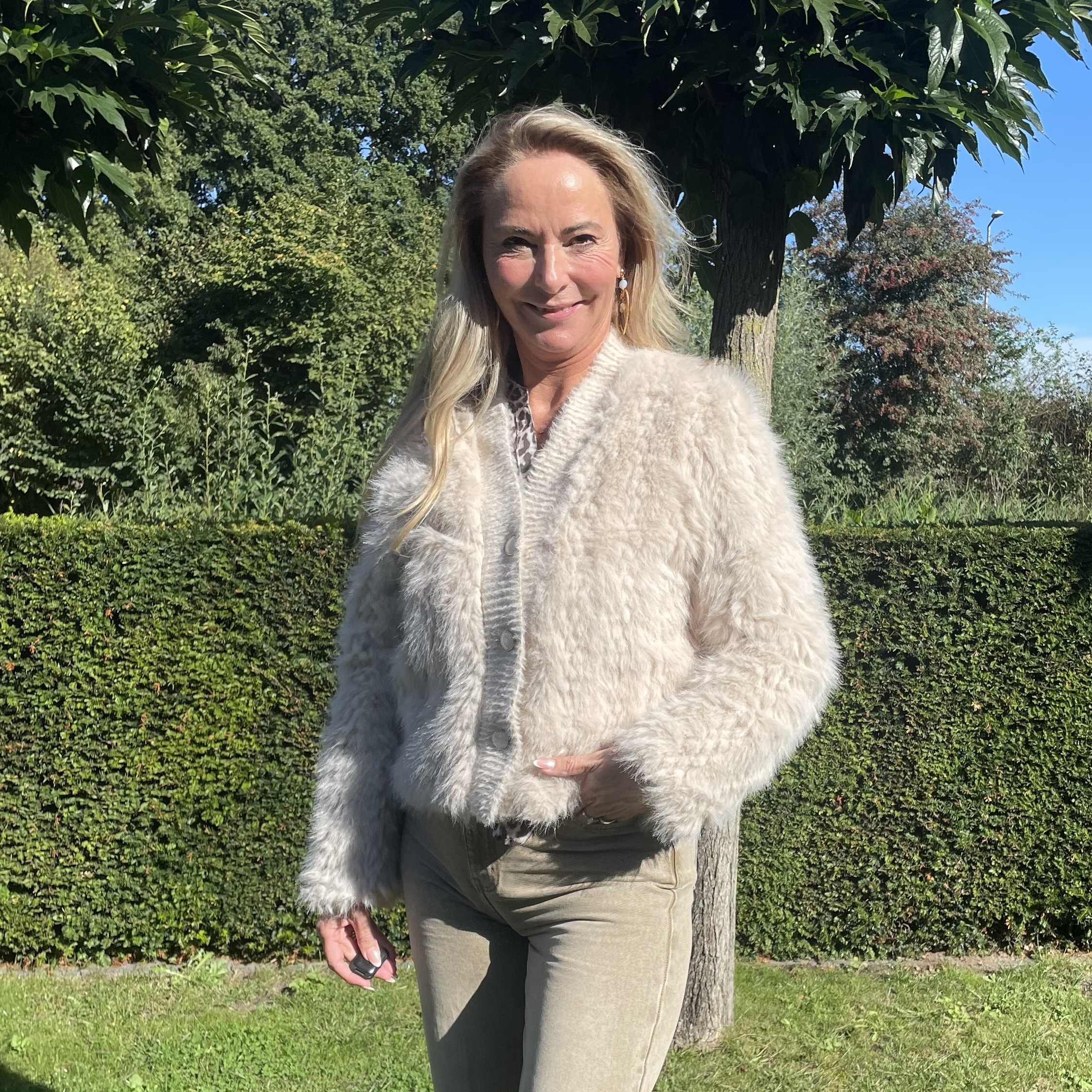 Jas MV069 Faux Fur Ecru