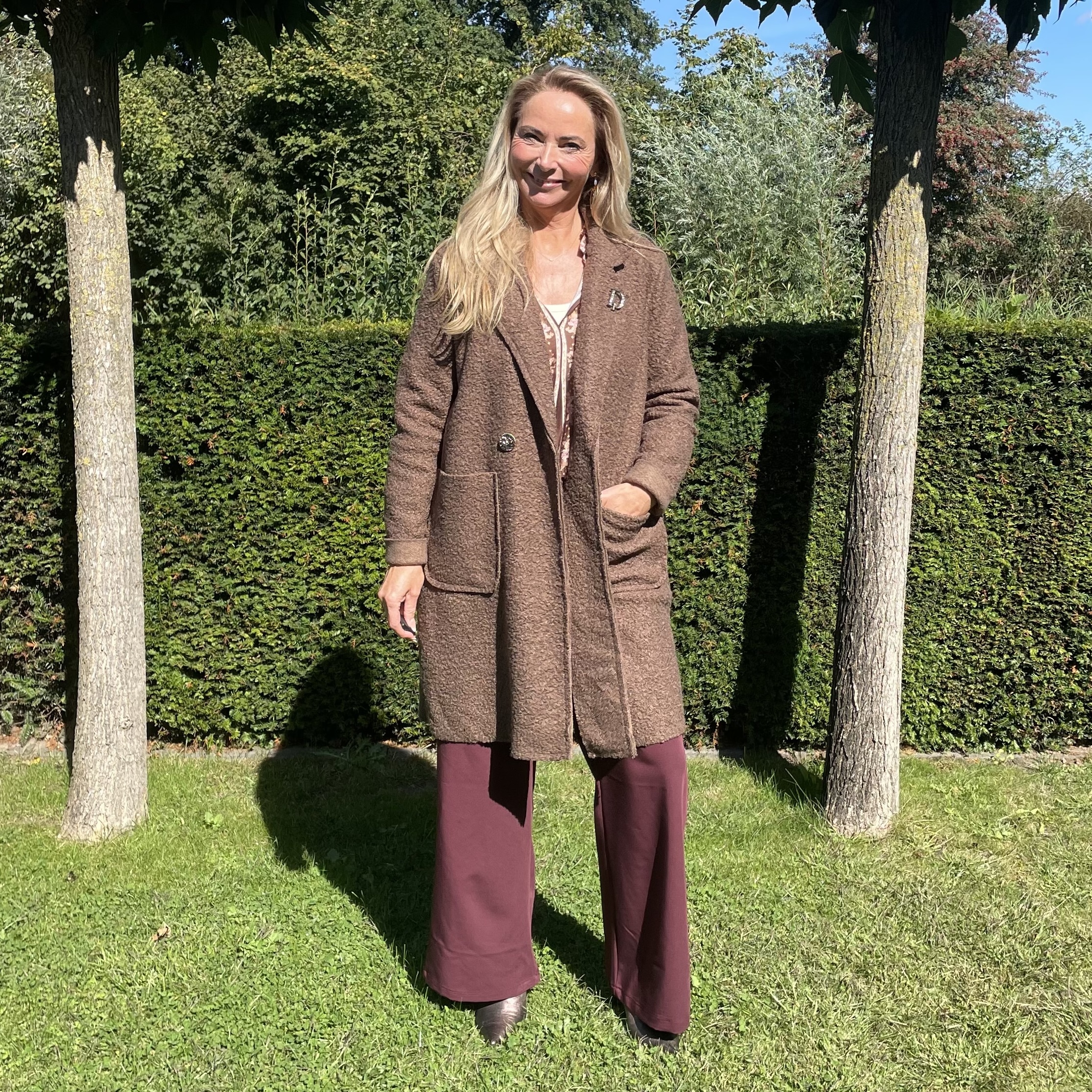 Lange Jas Bouclé Bruin