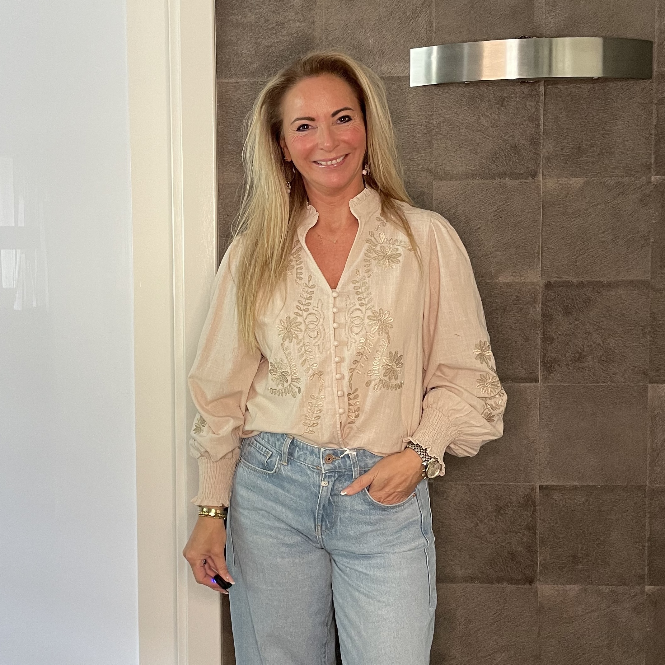 Blouse CH2701 Borduursels Beige
