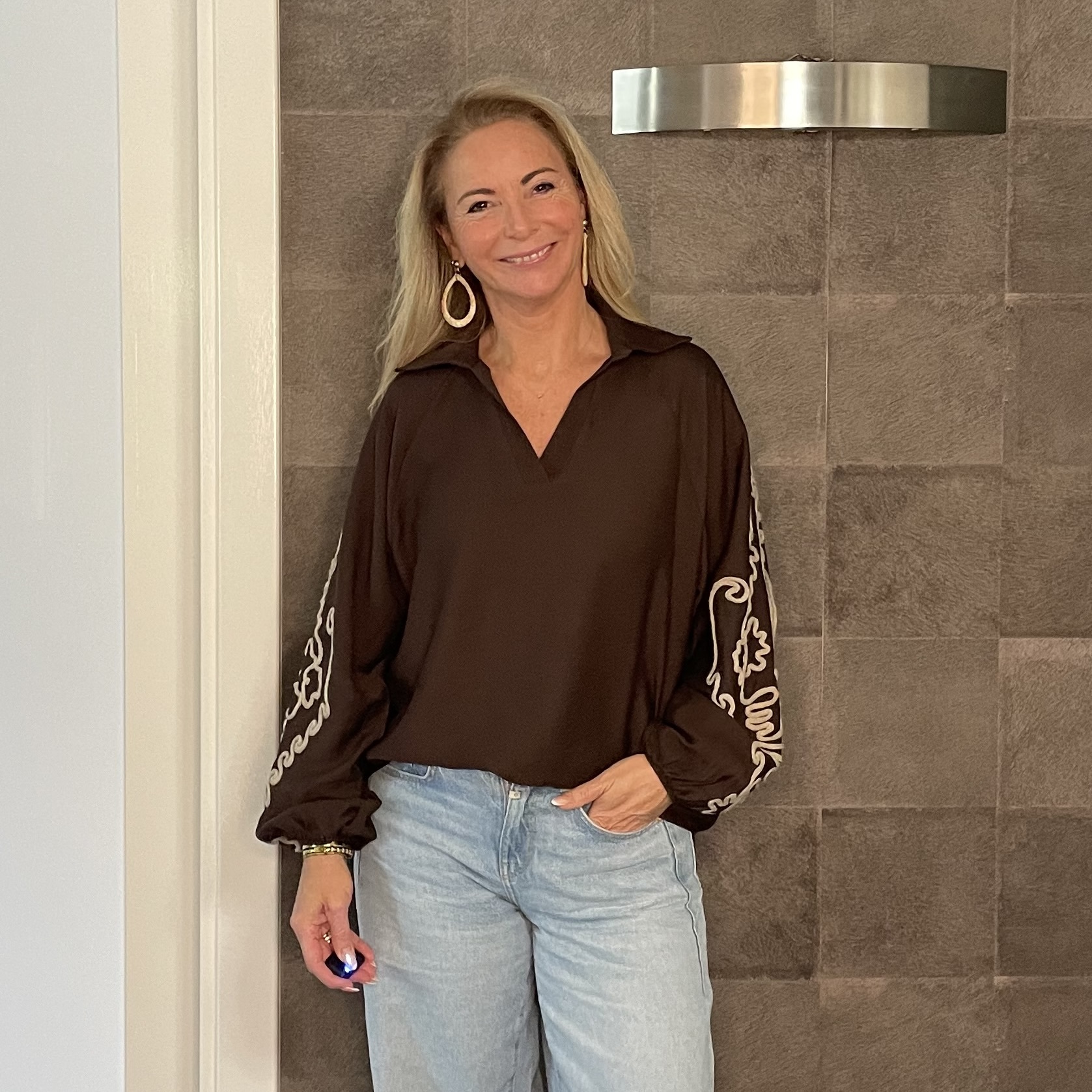Blouse Geborduurde Mouwen Bruin